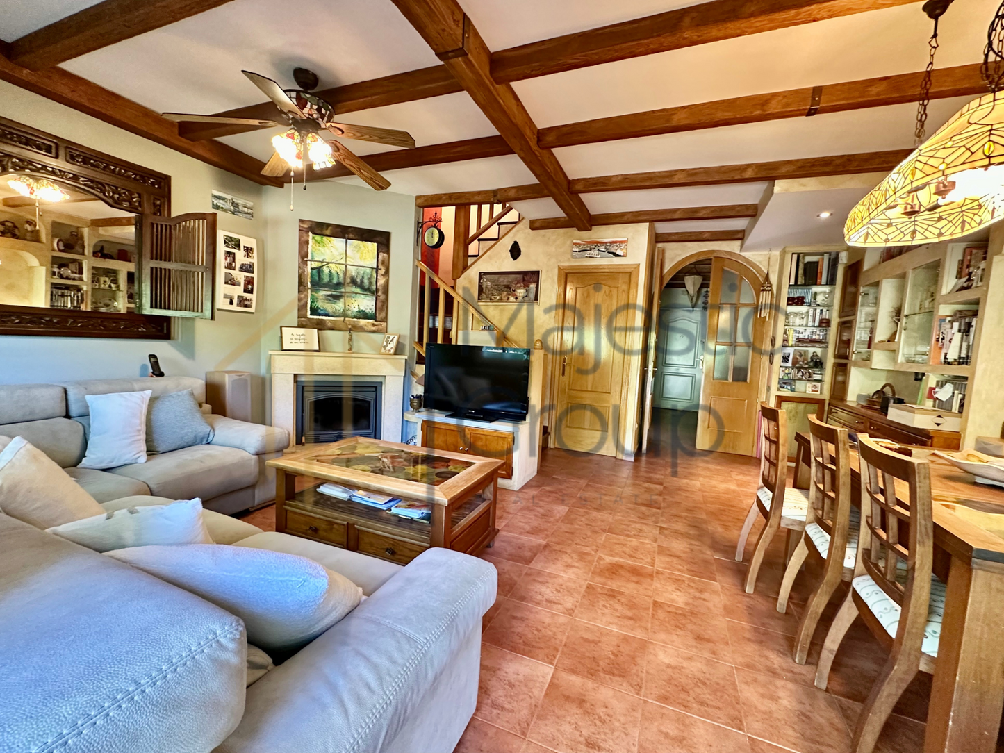 IMPRESIONANTE CHALET EN BOADILLA DEL MONTE