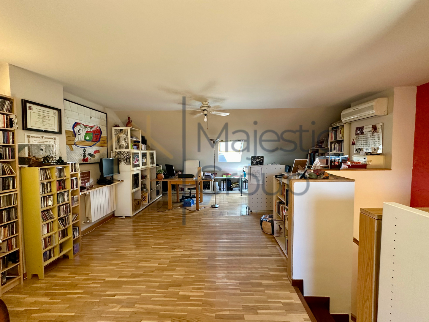 IMPRESIONANTE CHALET EN BOADILLA DEL MONTE