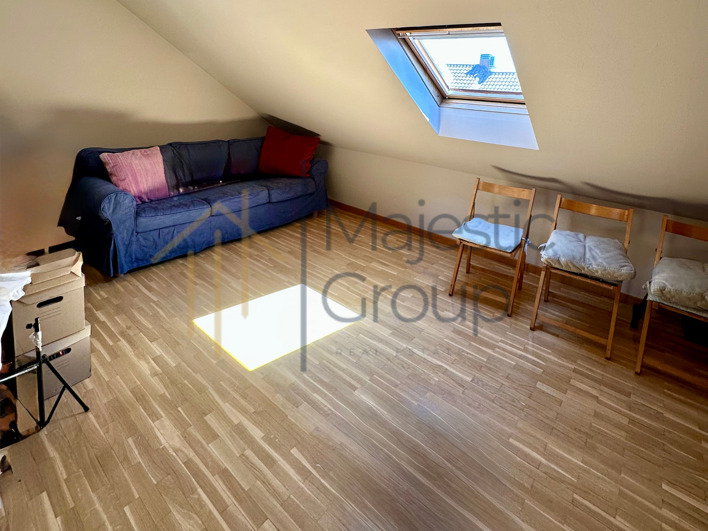 IMPRESIONANTE CHALET EN BOADILLA DEL MONTE