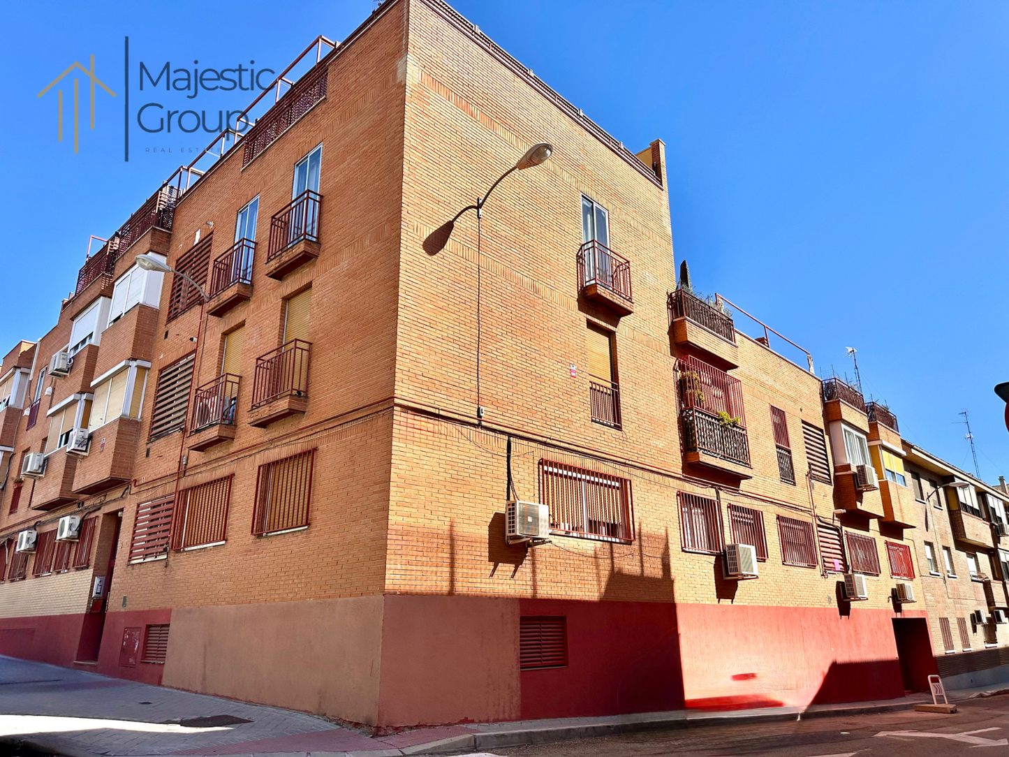 INCREIBLE BAJO EN BUENA VISTA (CARABANCHEL)