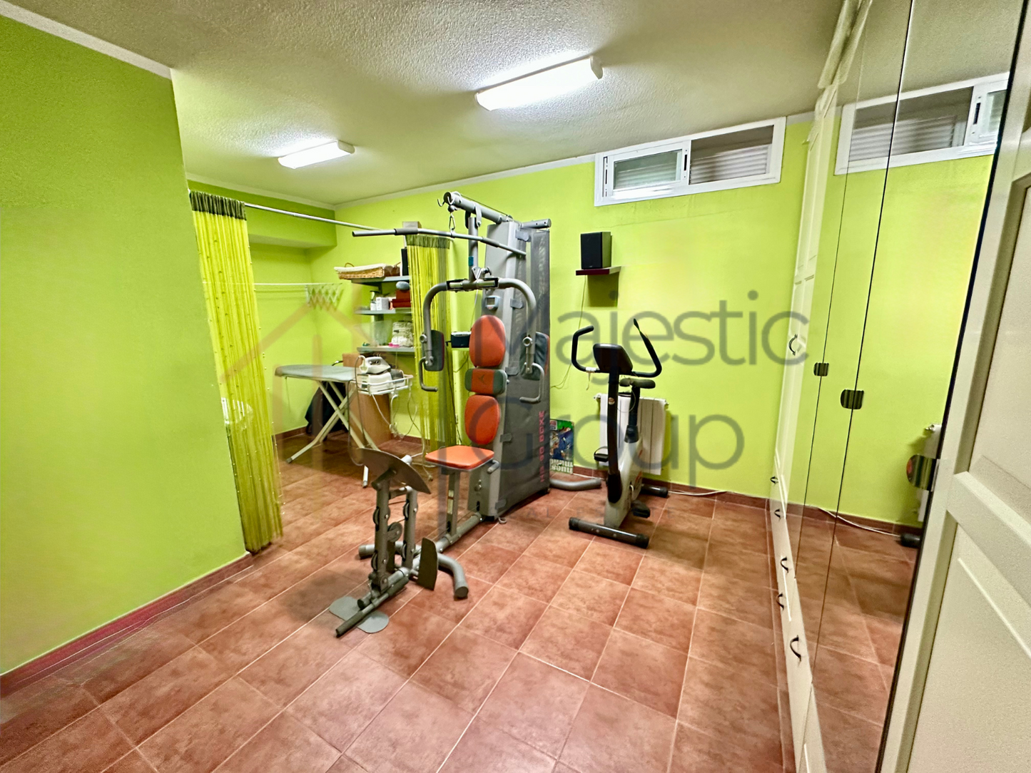 IMPRESIONANTE CHALET EN BOADILLA DEL MONTE