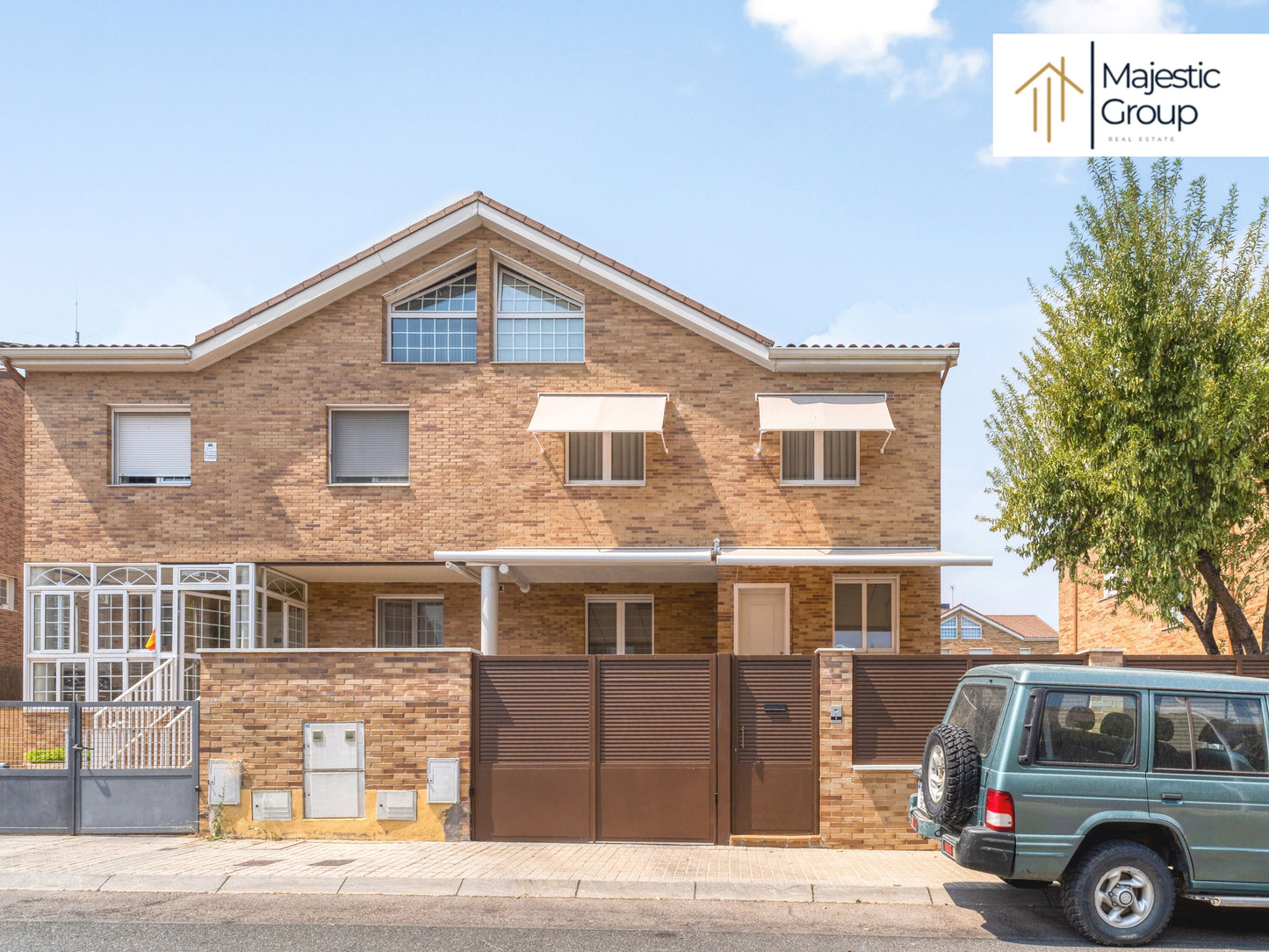 Chalet pareado en venta en Villanueva de la Cañada – Reformado y exclusivo | Majestic Group