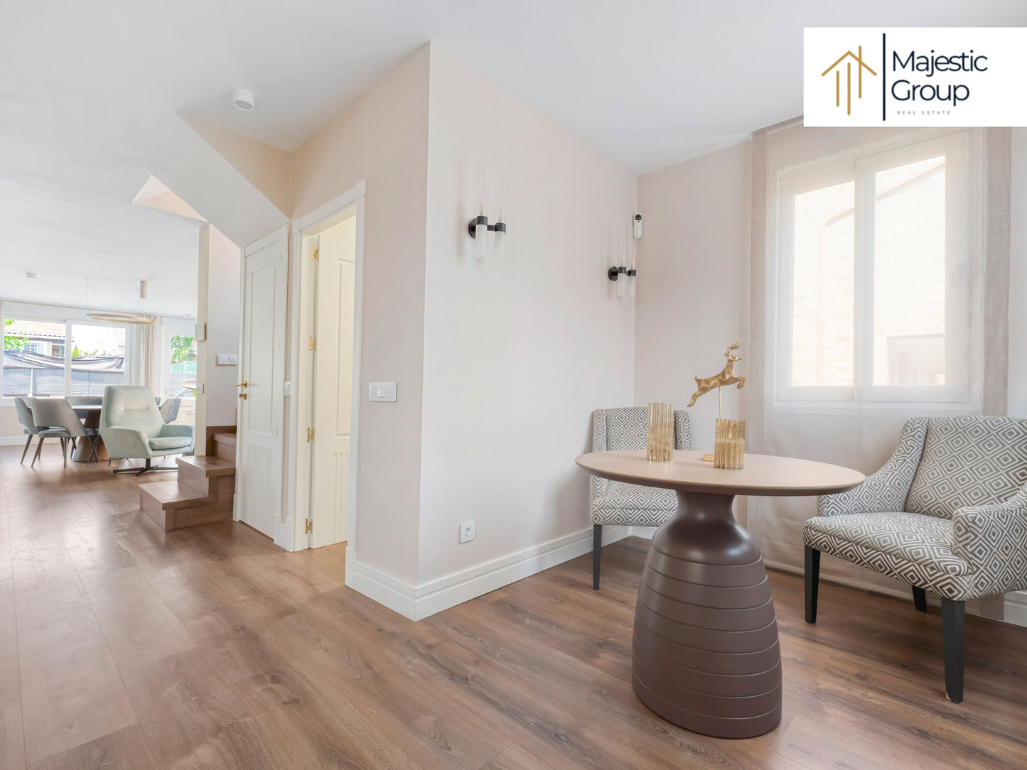 Chalet pareado en venta en Villanueva de la Cañada – Reformado y exclusivo | Majestic Group