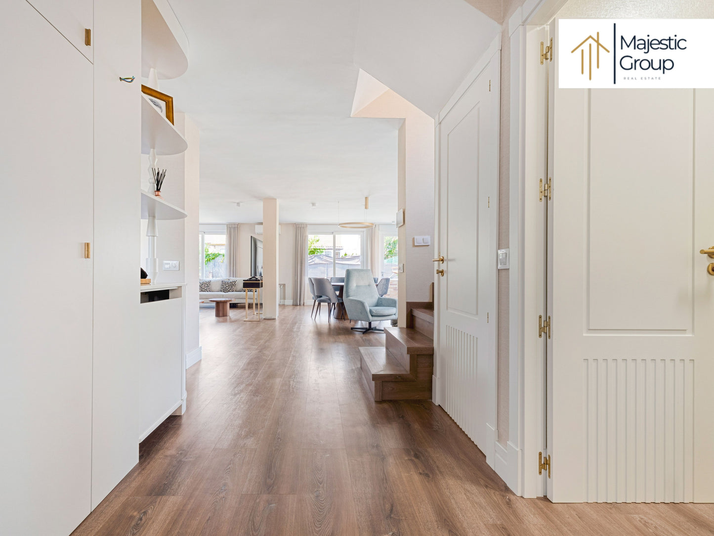 Chalet pareado en venta en Villanueva de la Cañada – Reformado y exclusivo | Majestic Group