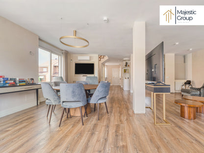 Chalet pareado en venta en Villanueva de la Cañada – Reformado y exclusivo | Majestic Group