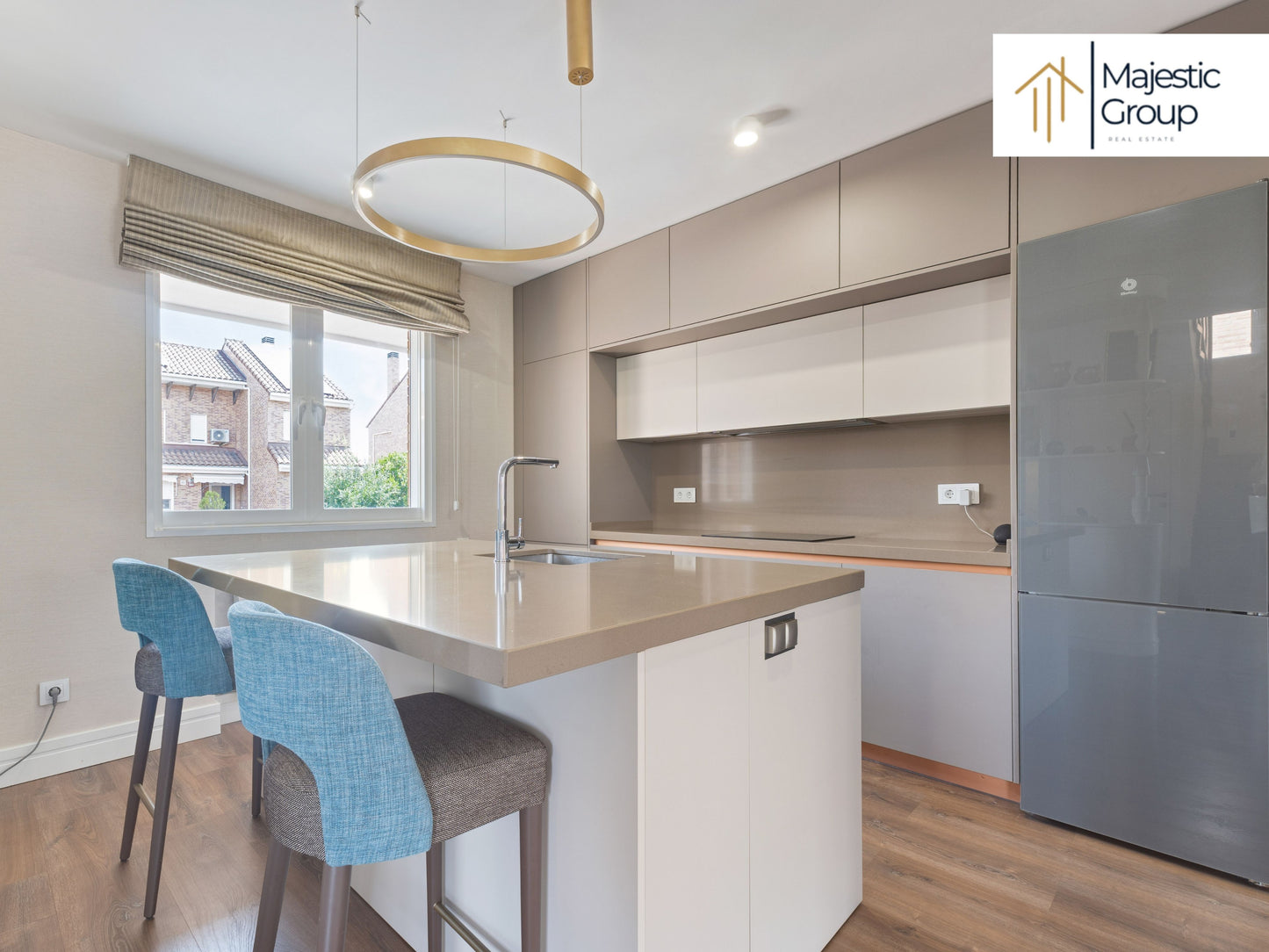 Chalet pareado en venta en Villanueva de la Cañada – Reformado y exclusivo | Majestic Group