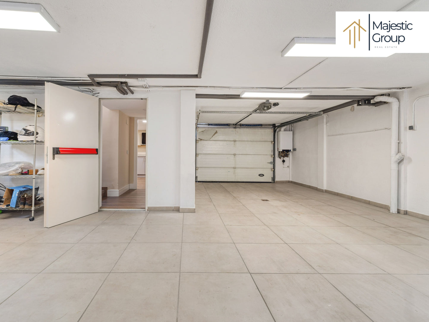 Chalet pareado en venta en Villanueva de la Cañada – Reformado y exclusivo | Majestic Group