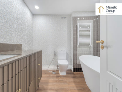 Chalet pareado en venta en Villanueva de la Cañada – Reformado y exclusivo | Majestic Group