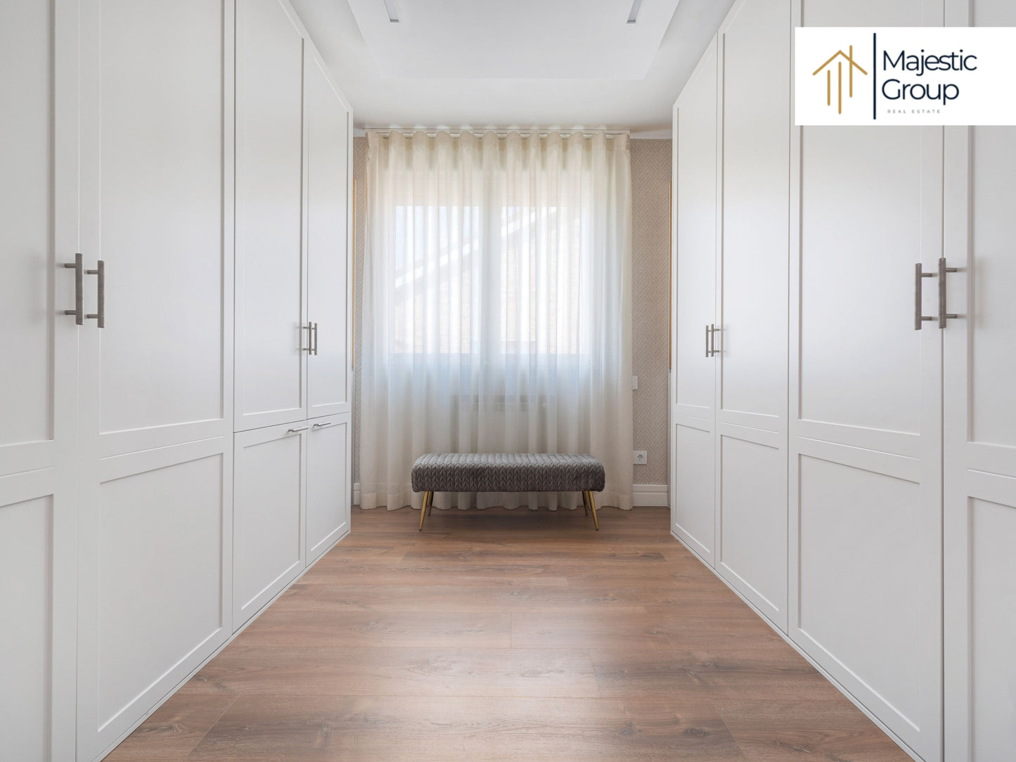 Chalet pareado en venta en Villanueva de la Cañada – Reformado y exclusivo | Majestic Group