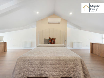 Chalet pareado en venta en Villanueva de la Cañada – Reformado y exclusivo | Majestic Group
